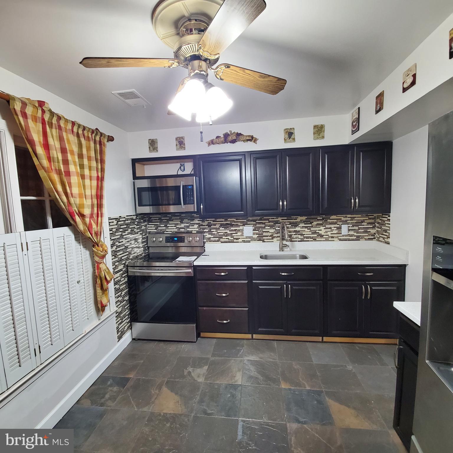 BRISTOE STATION - Residential Lease