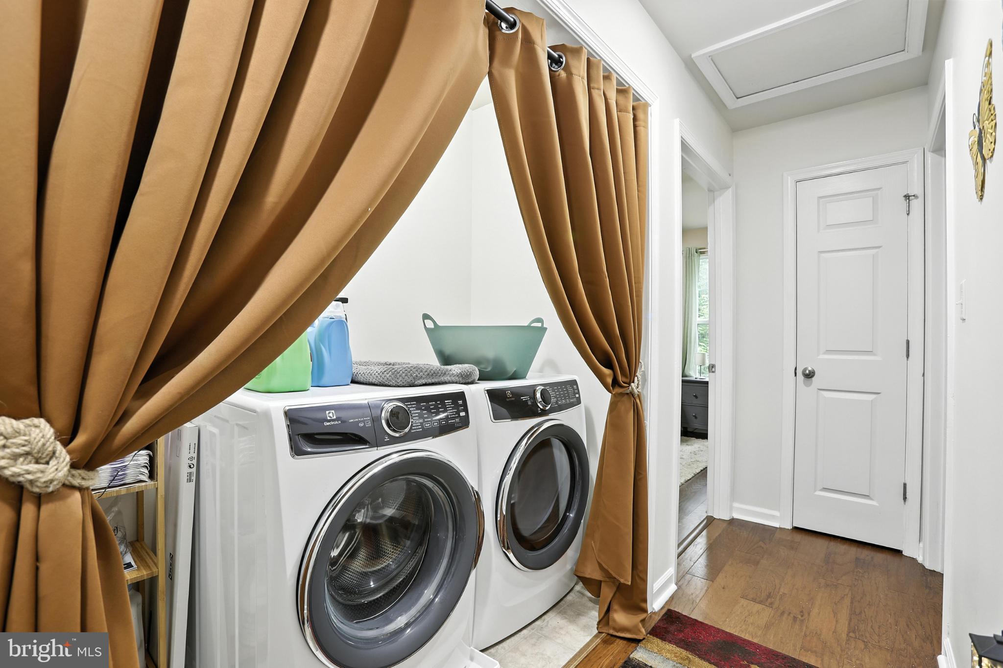 LAKE WILDERNESS - Residential