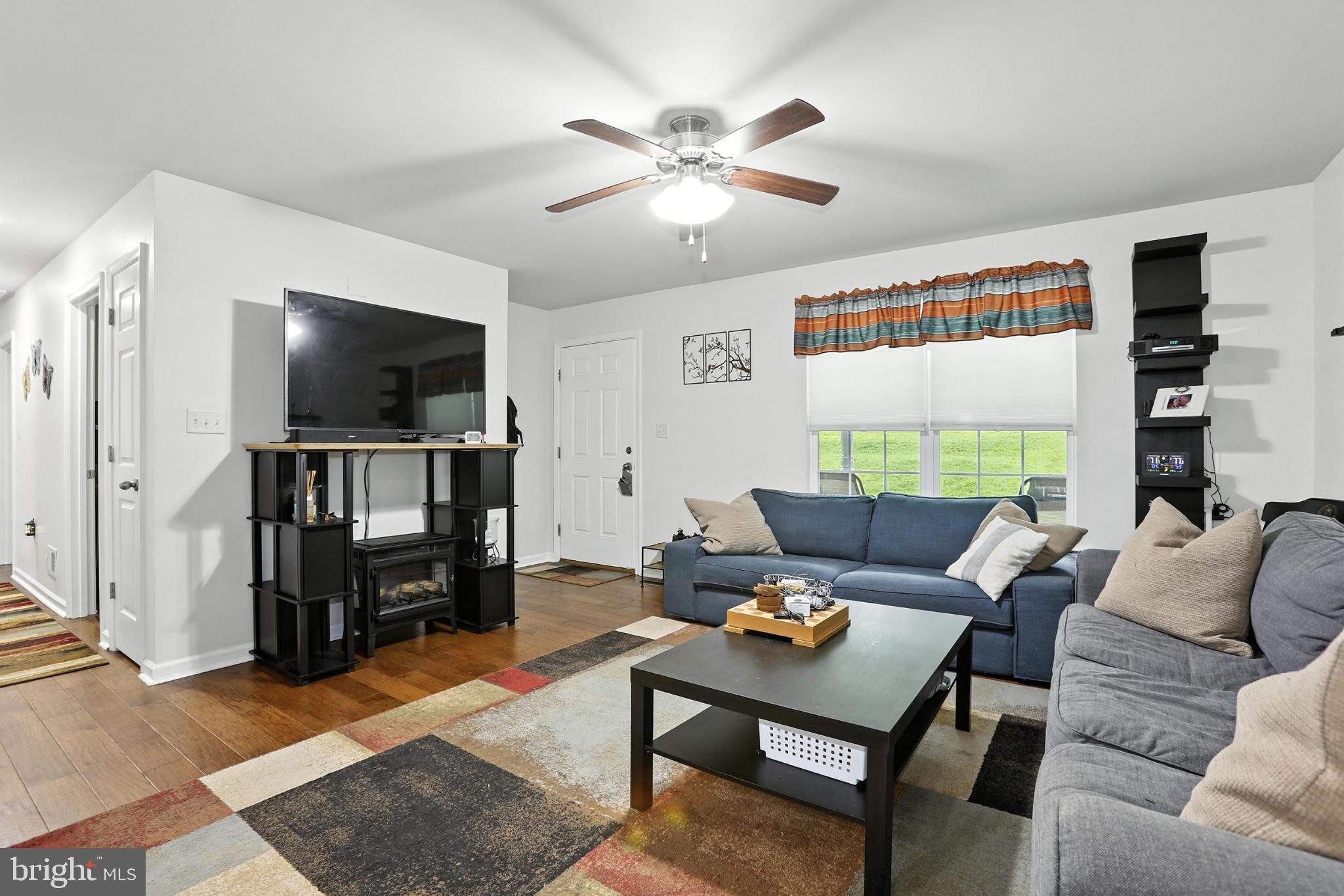 LAKE WILDERNESS - Residential