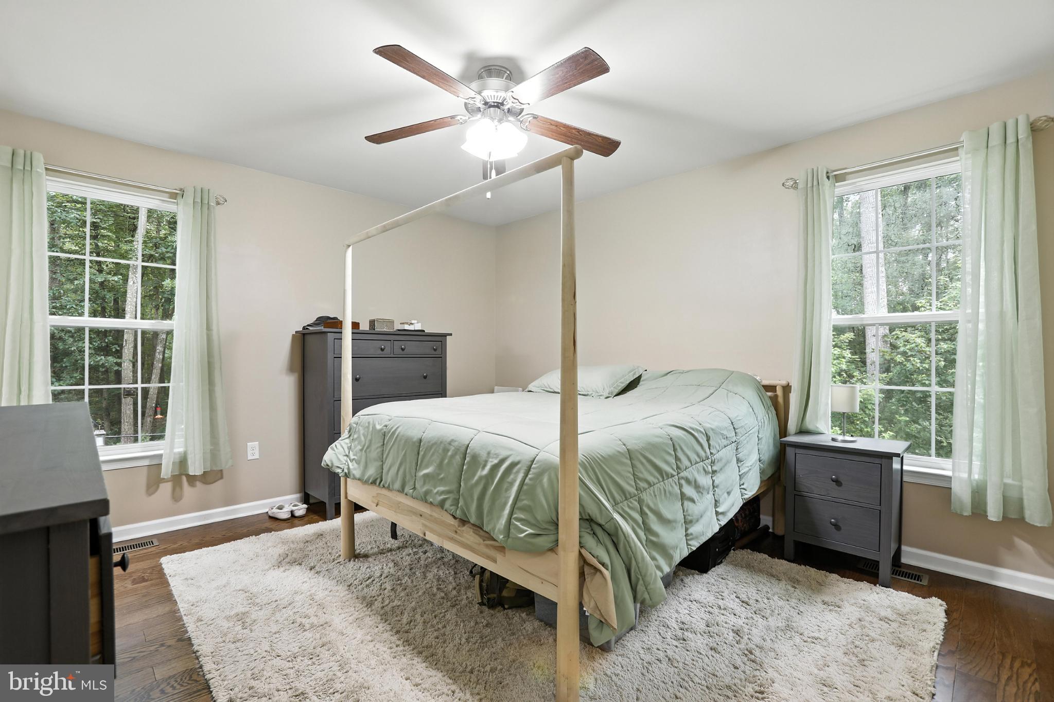 LAKE WILDERNESS - Residential