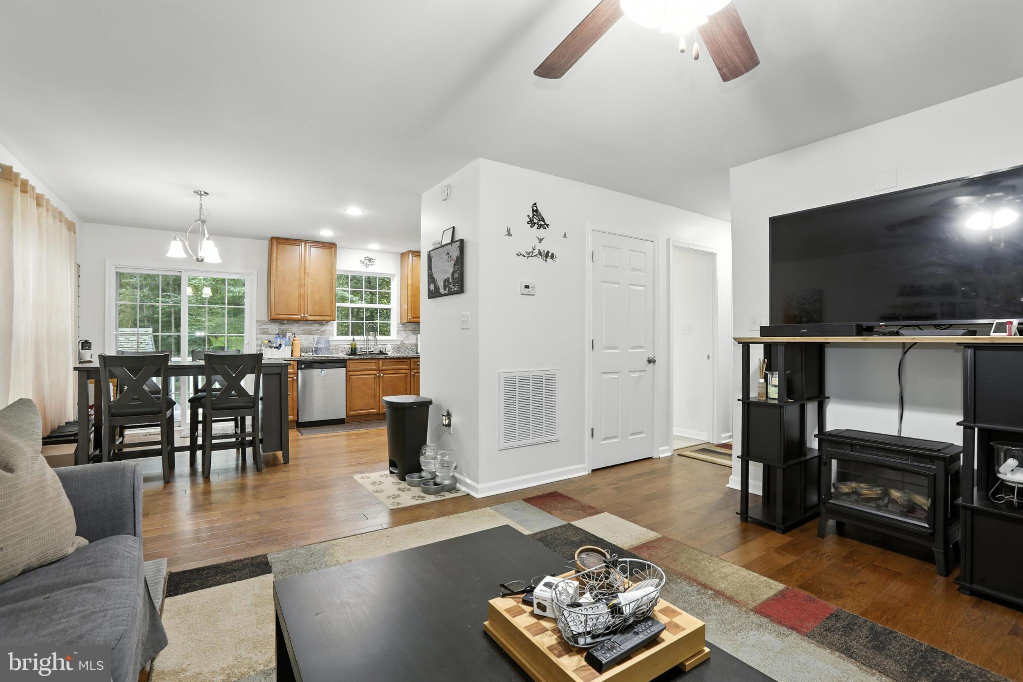 LAKE WILDERNESS - Residential