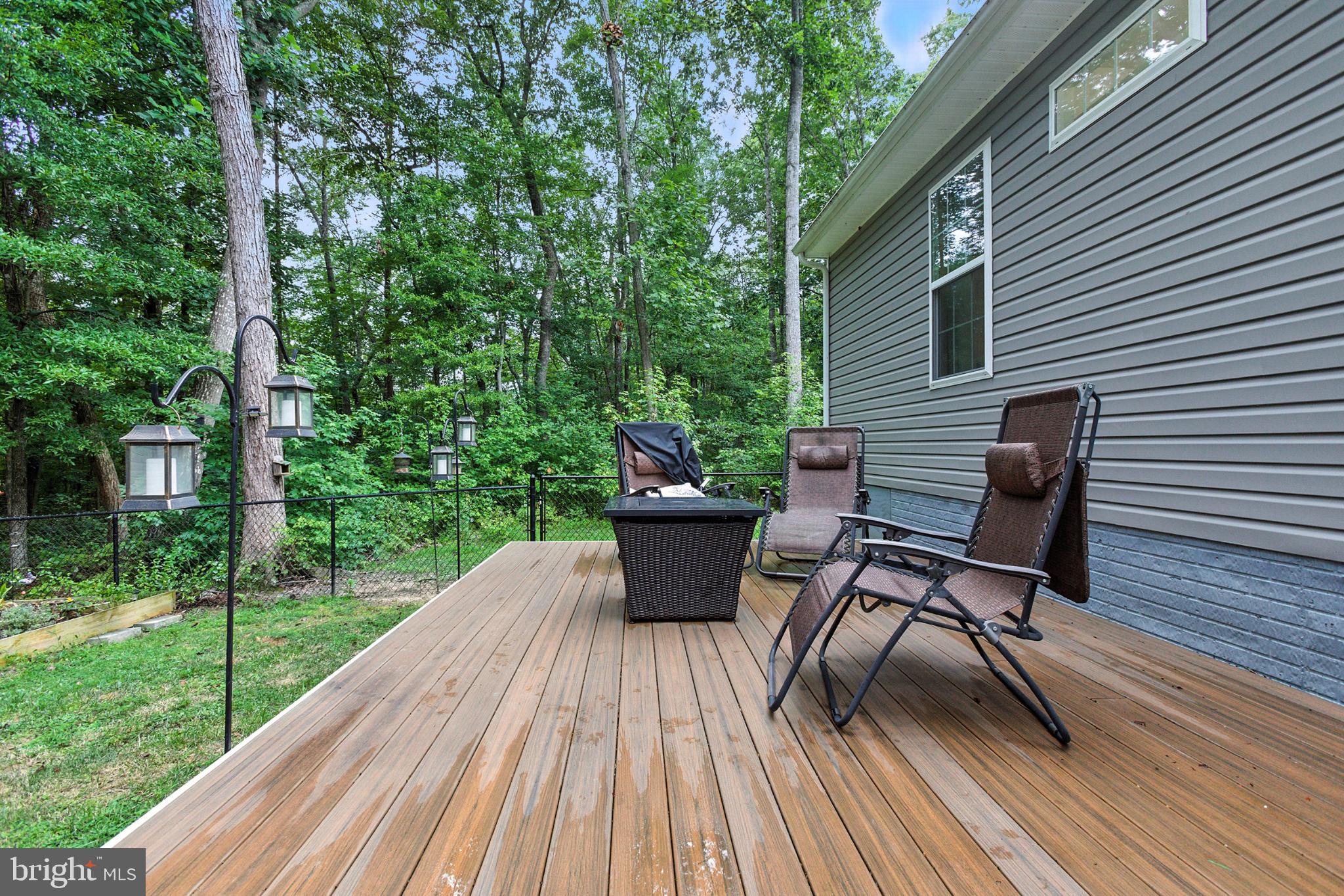 LAKE WILDERNESS - Residential