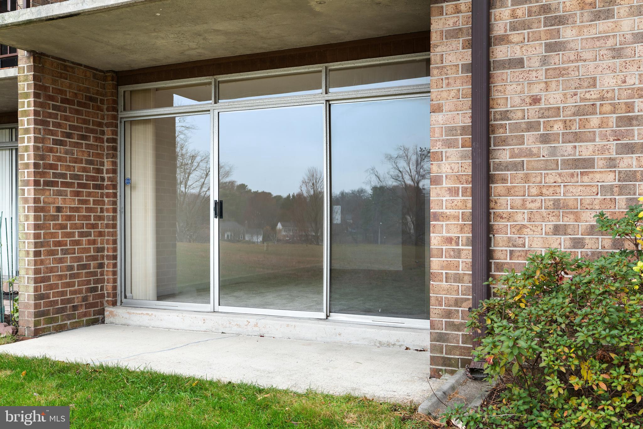 NORMANDIE ON THE LAKE I - Residential