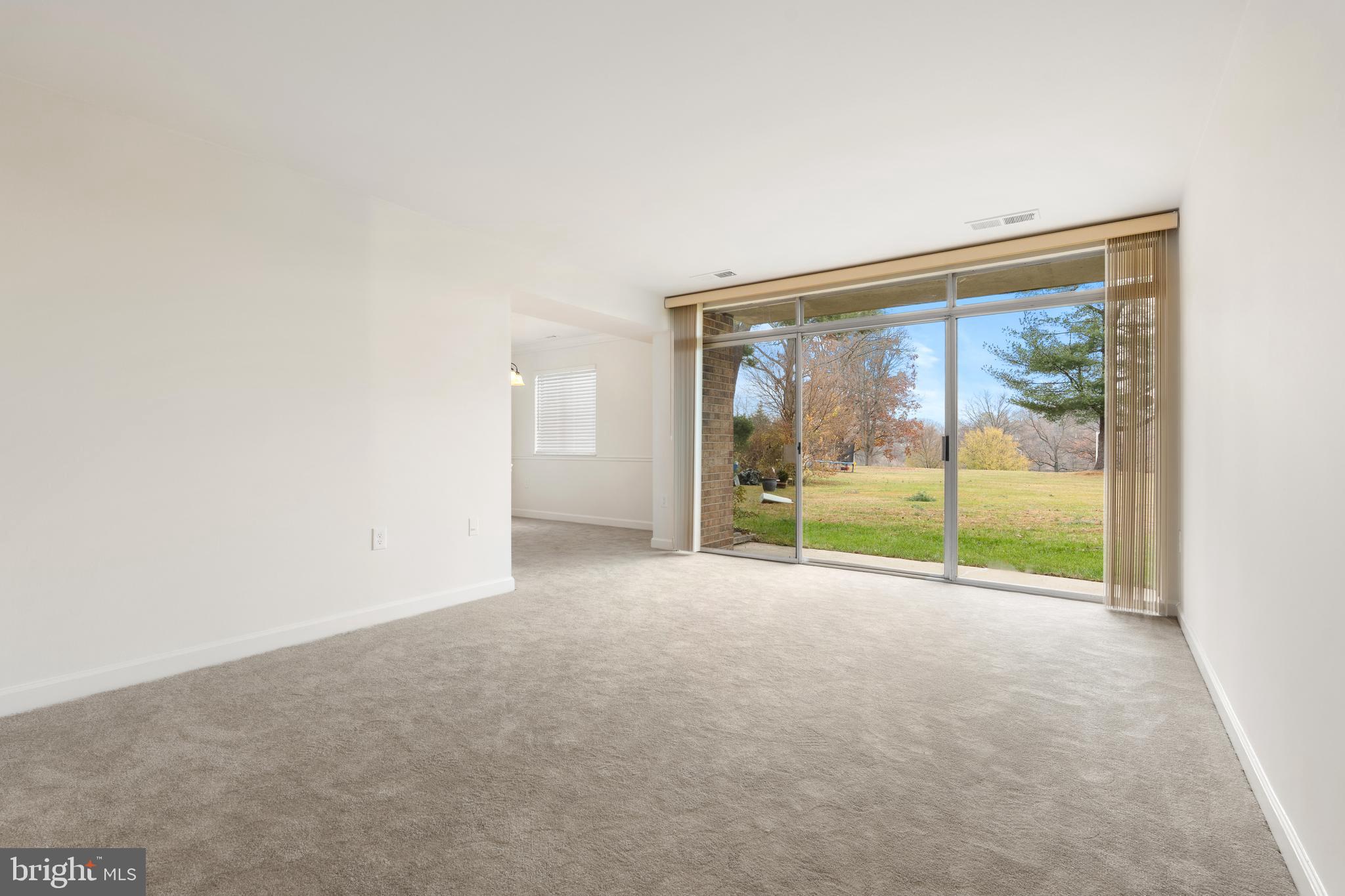 NORMANDIE ON THE LAKE I - Residential