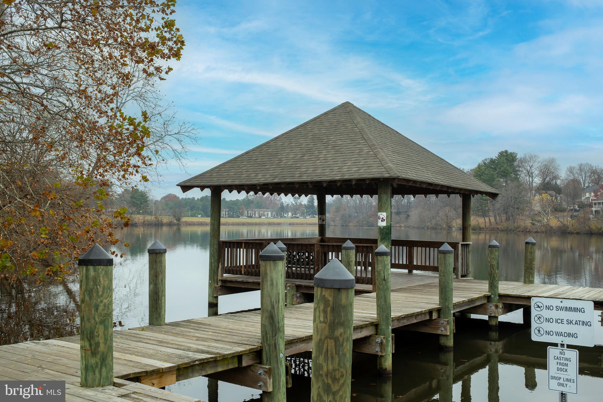 NORMANDIE ON THE LAKE I - Residential