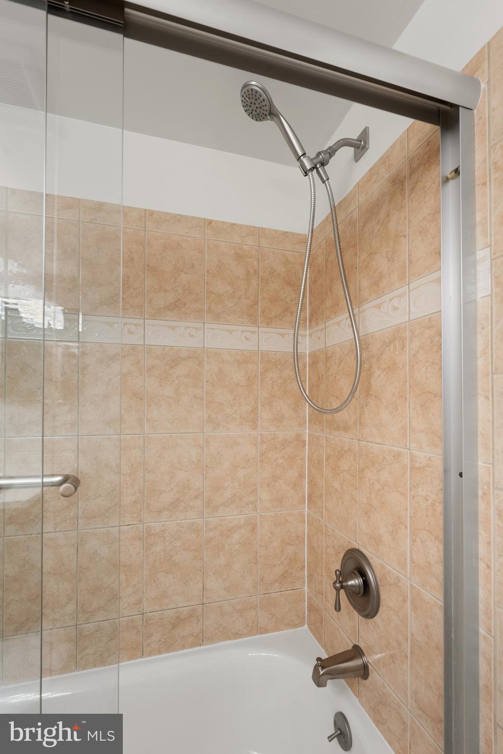 NORMANDIE ON THE LAKE I - Residential