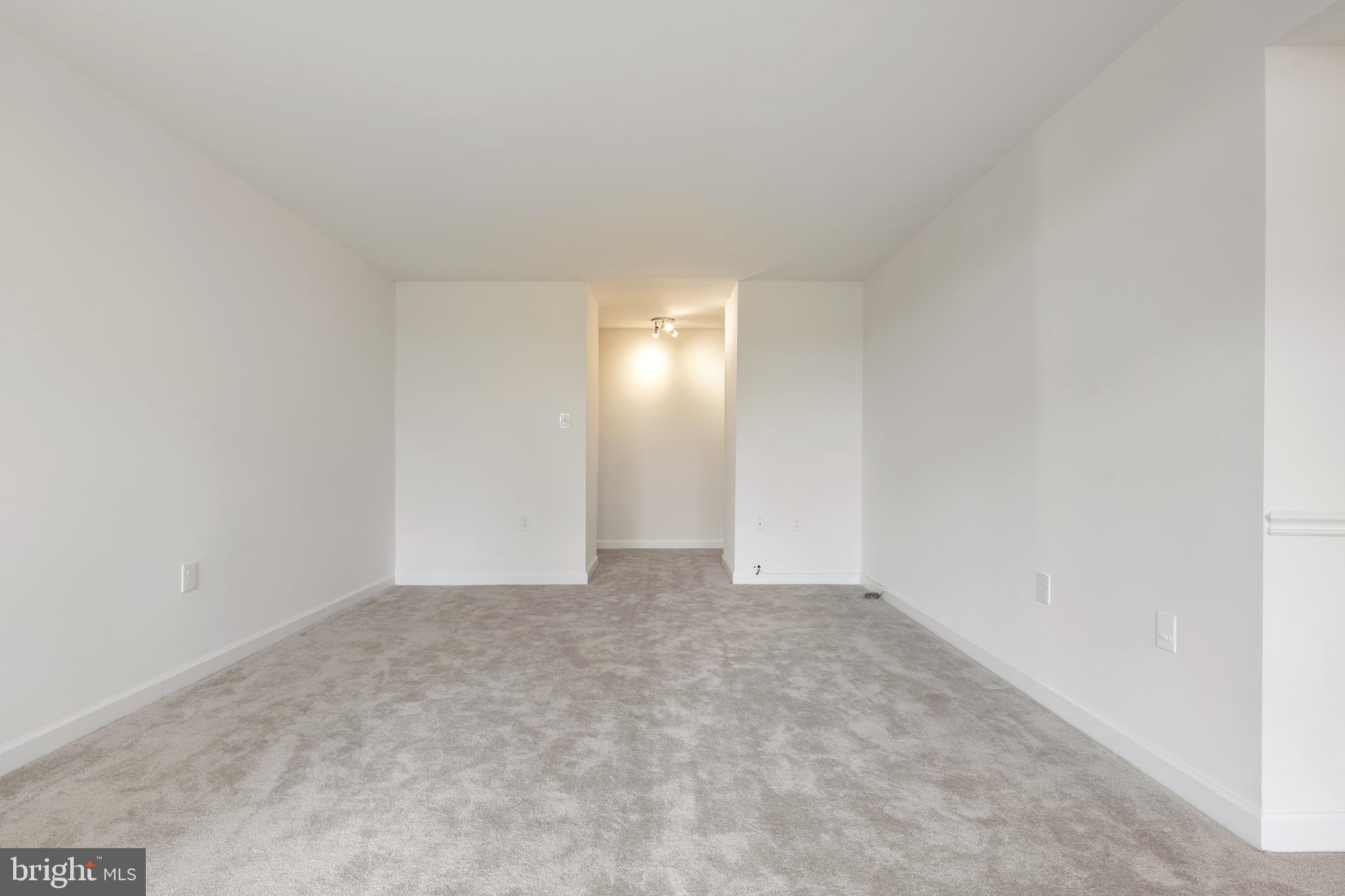 NORMANDIE ON THE LAKE I - Residential