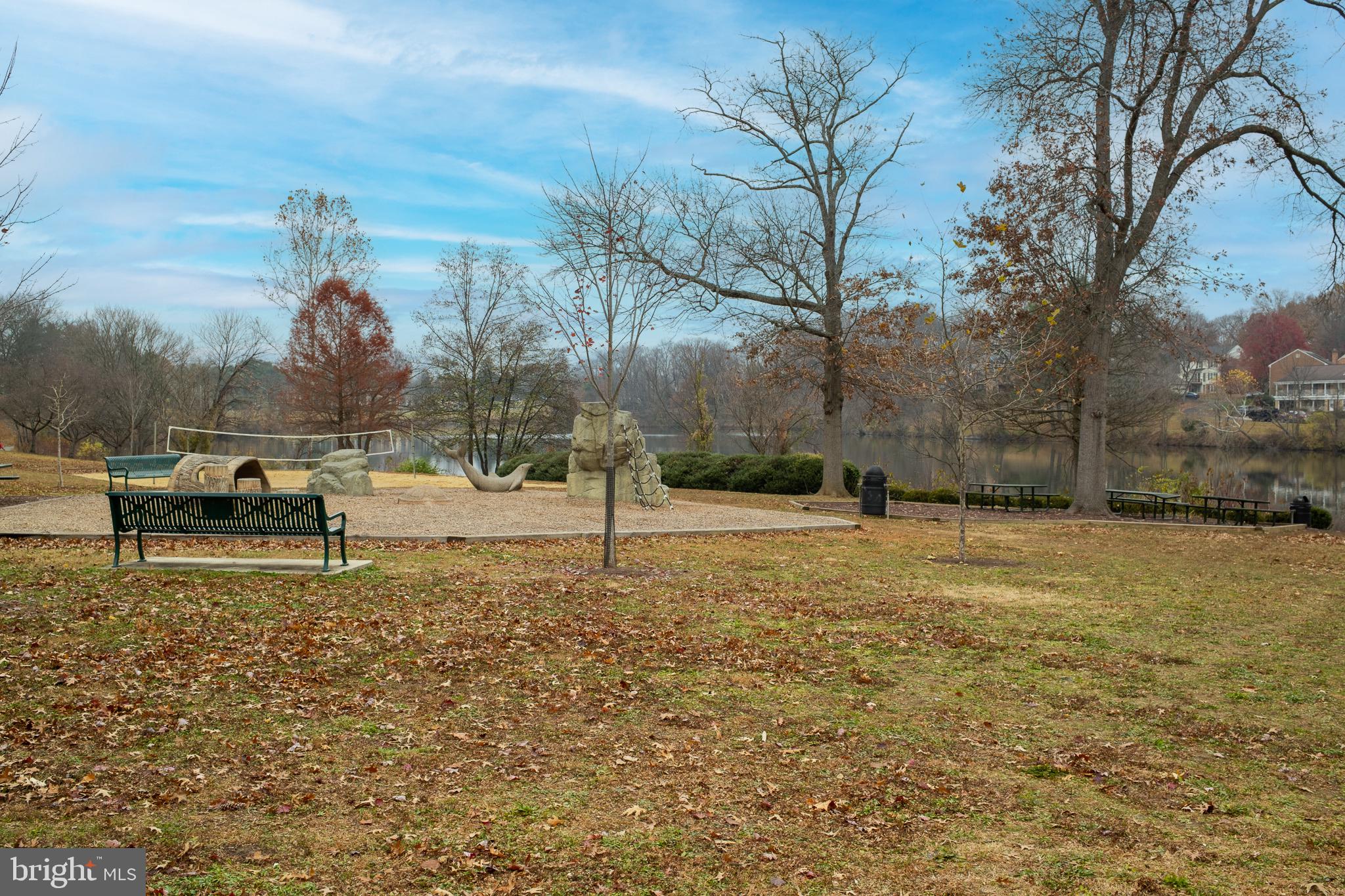 NORMANDIE ON THE LAKE I - Residential