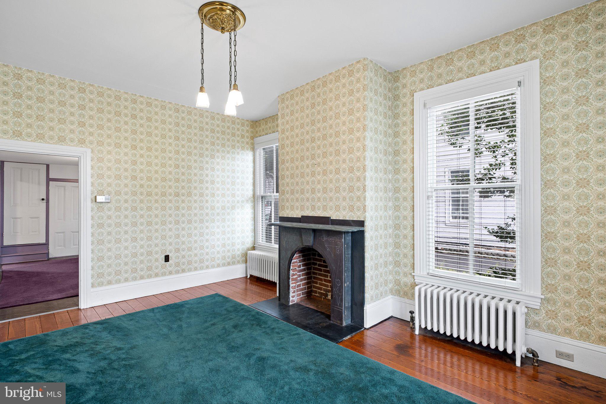 ELKTON - Residential