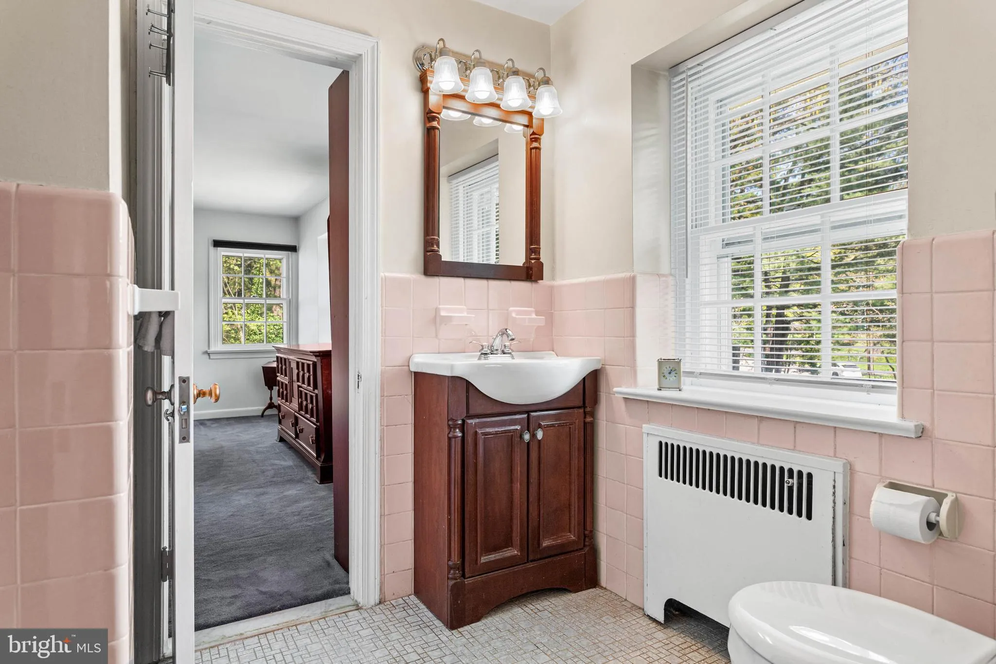 Penn Valley, Pennsylvania 19072, United States, 5 Bedrooms Bedrooms, ,5 BathroomsBathrooms,Residential,Pending,117192