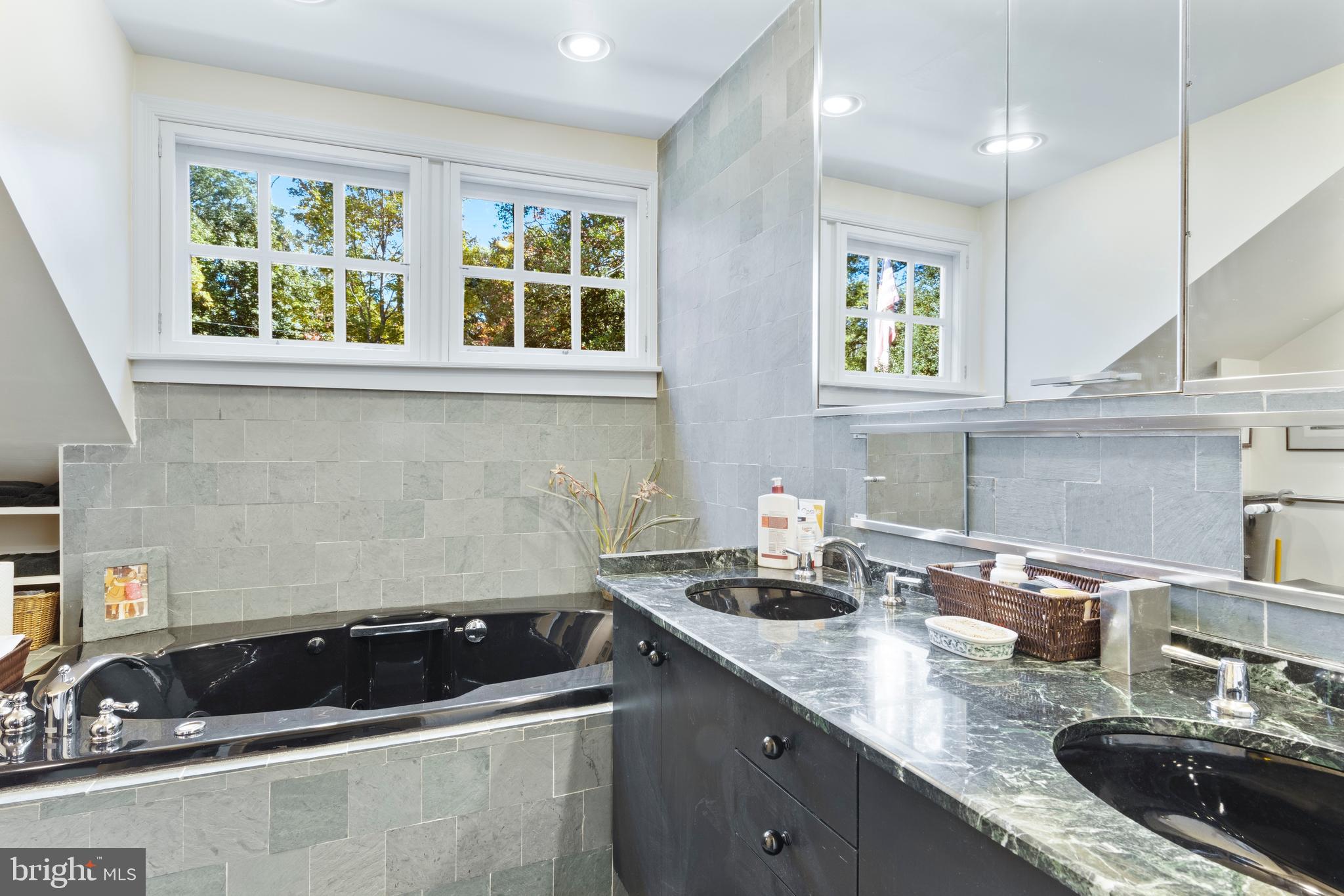 MOYLAN - Residential