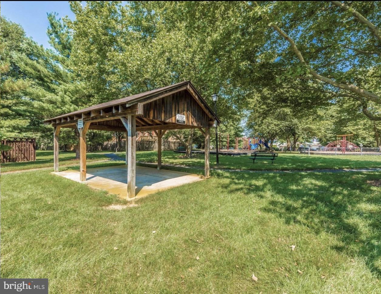 WATERSIDE - Residential