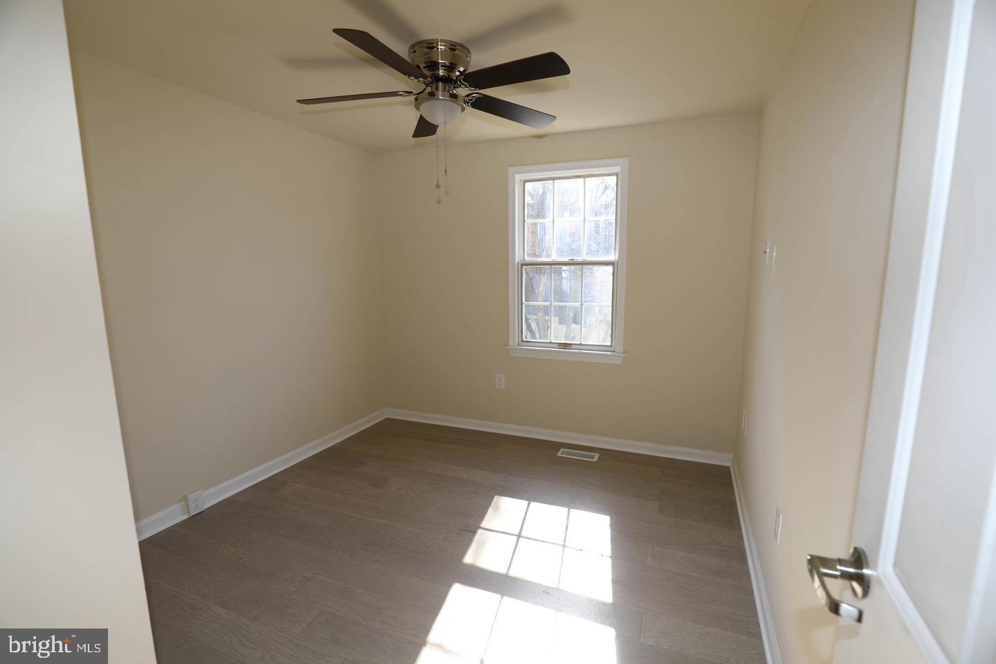 WATERSIDE - Residential