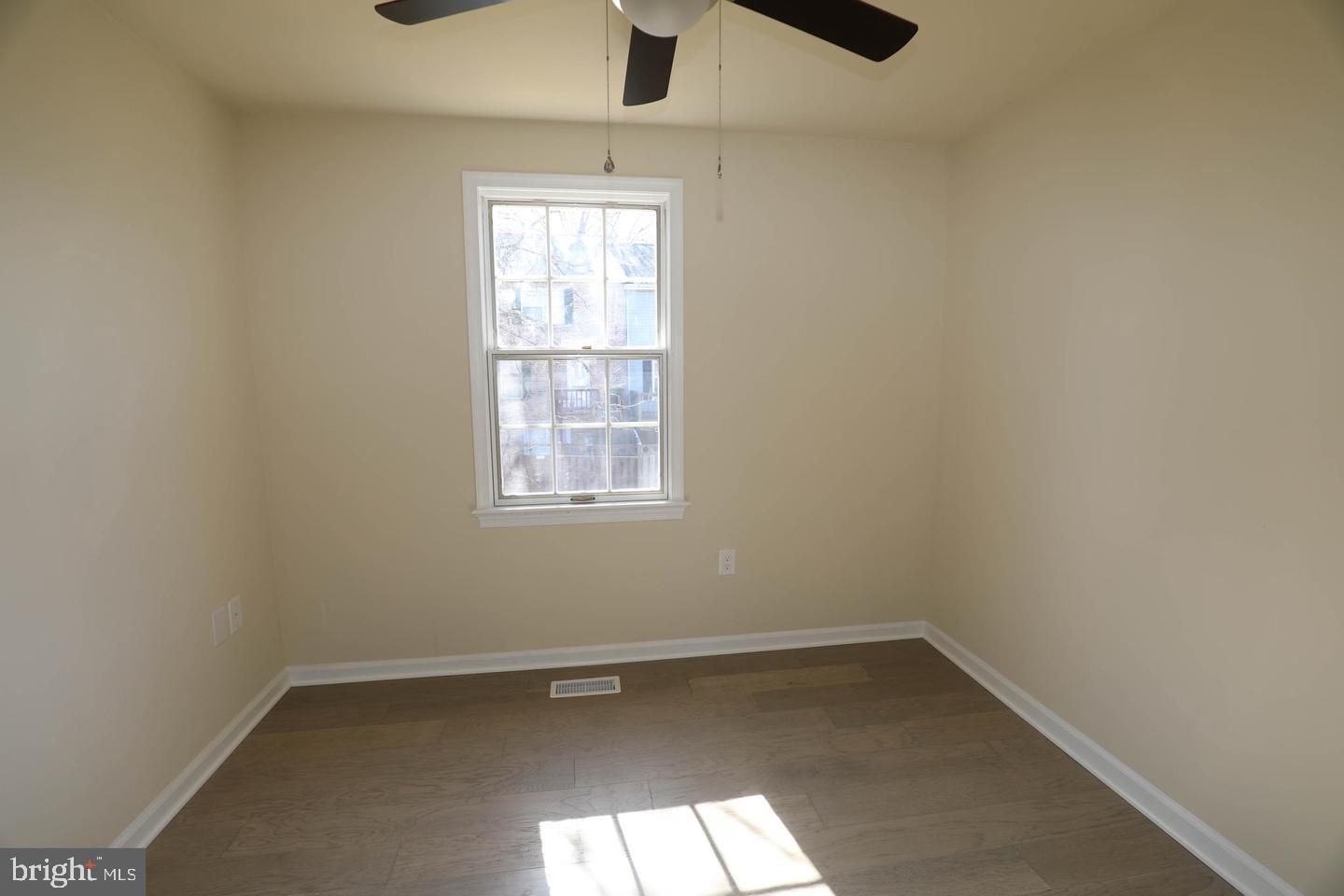 WATERSIDE - Residential