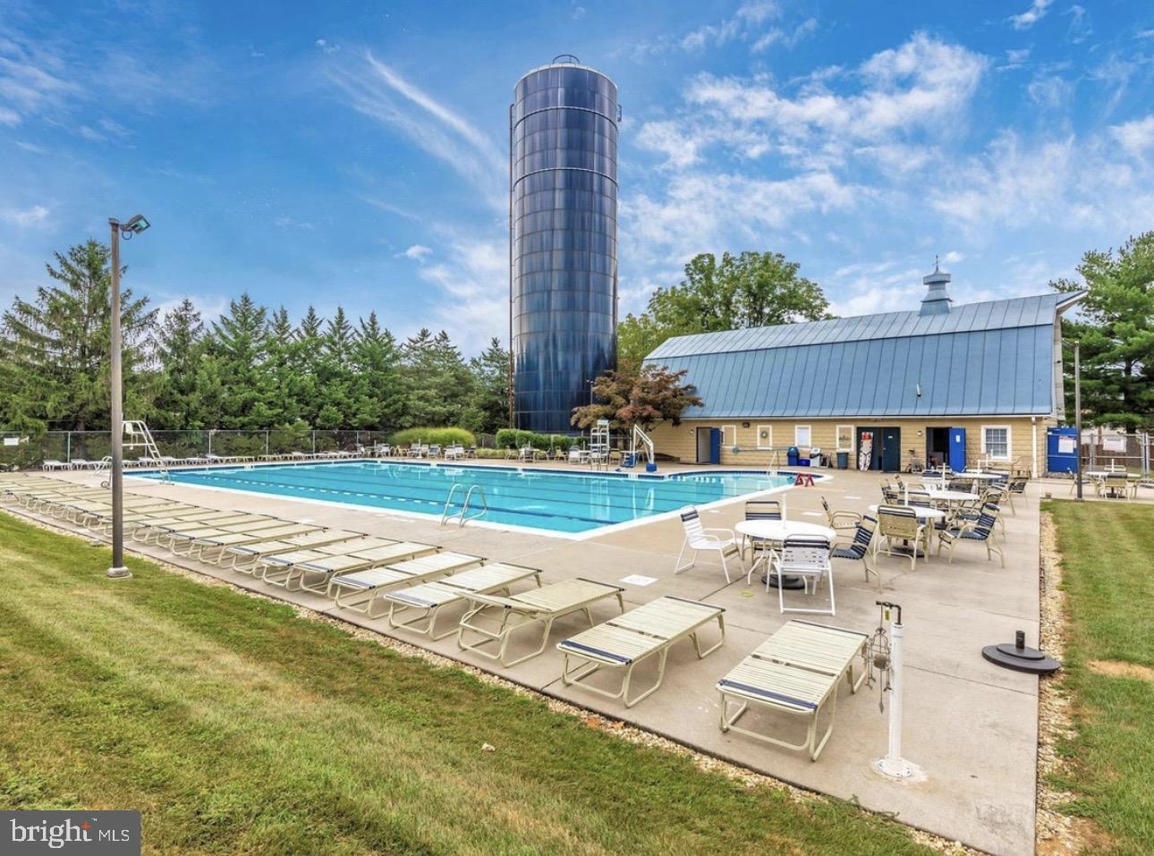 WATERSIDE - Residential