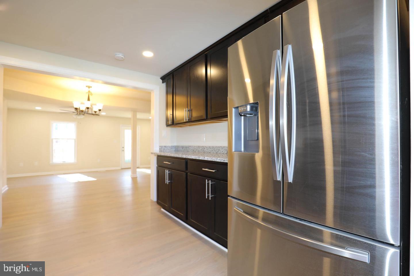 WATERSIDE - Residential