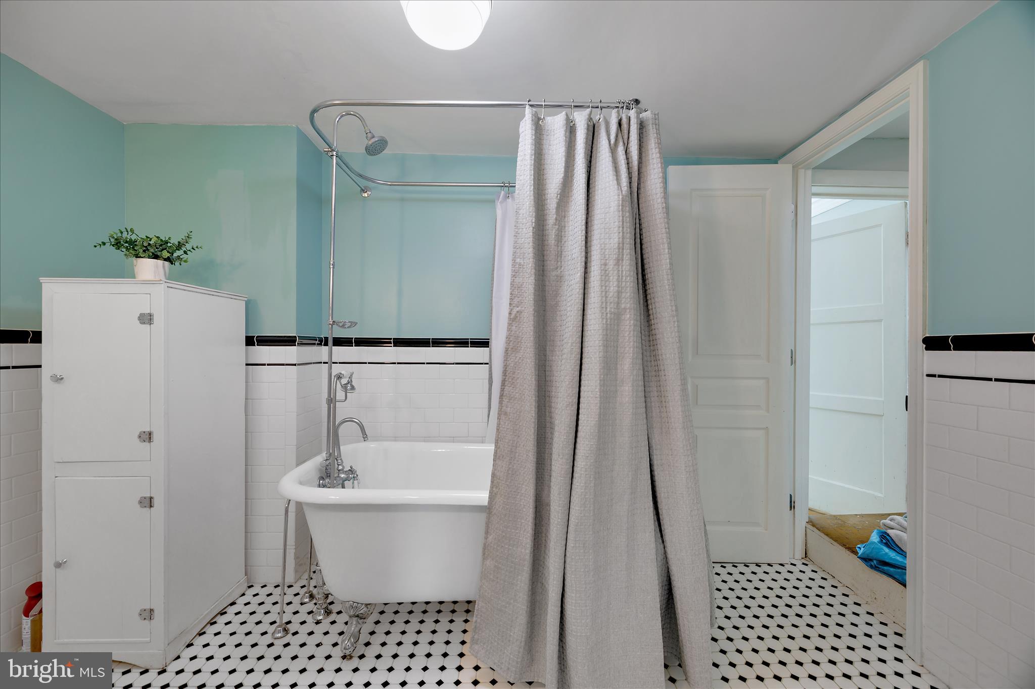 DIVIDING CREEK - Residential