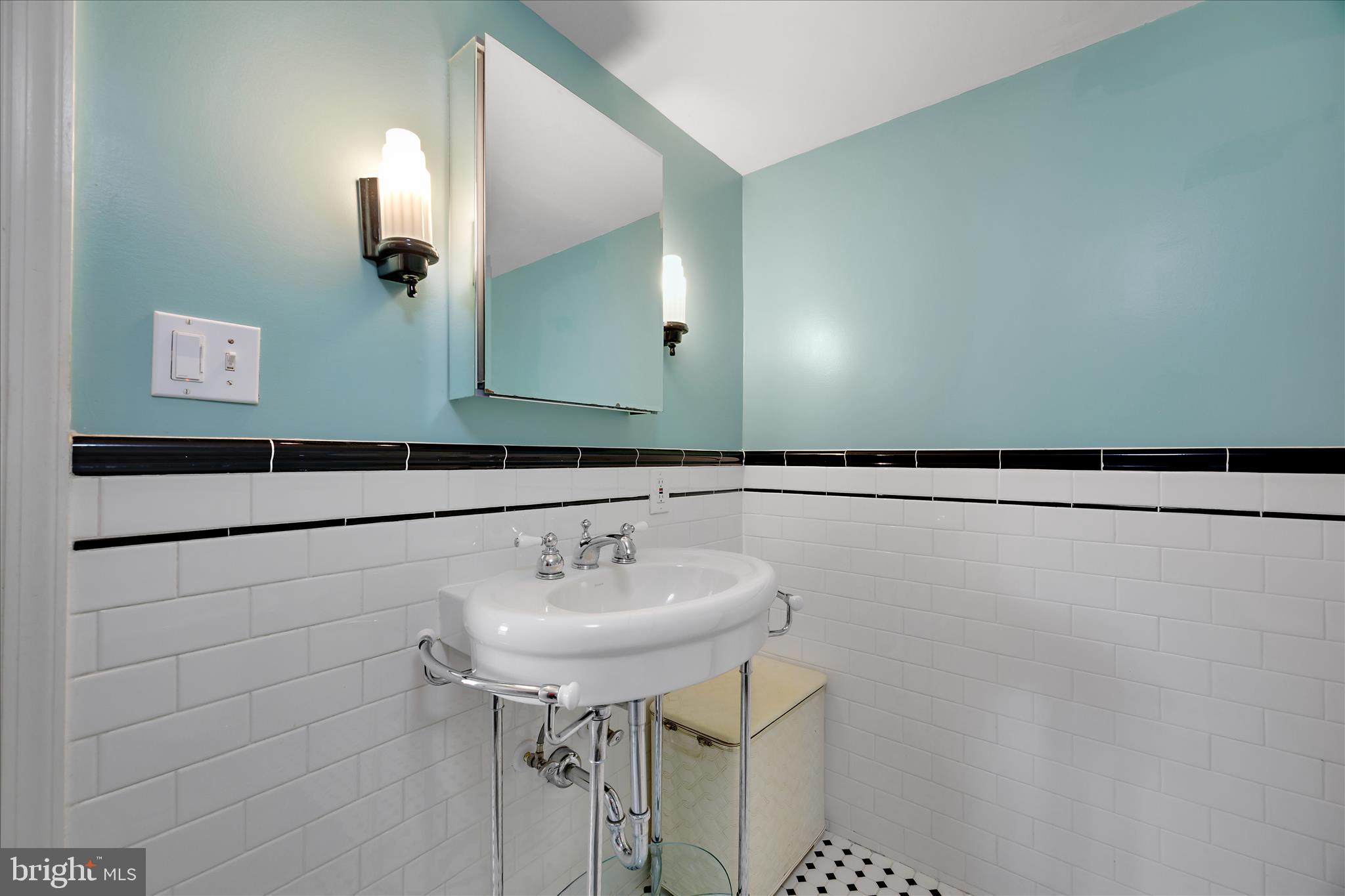 DIVIDING CREEK - Residential