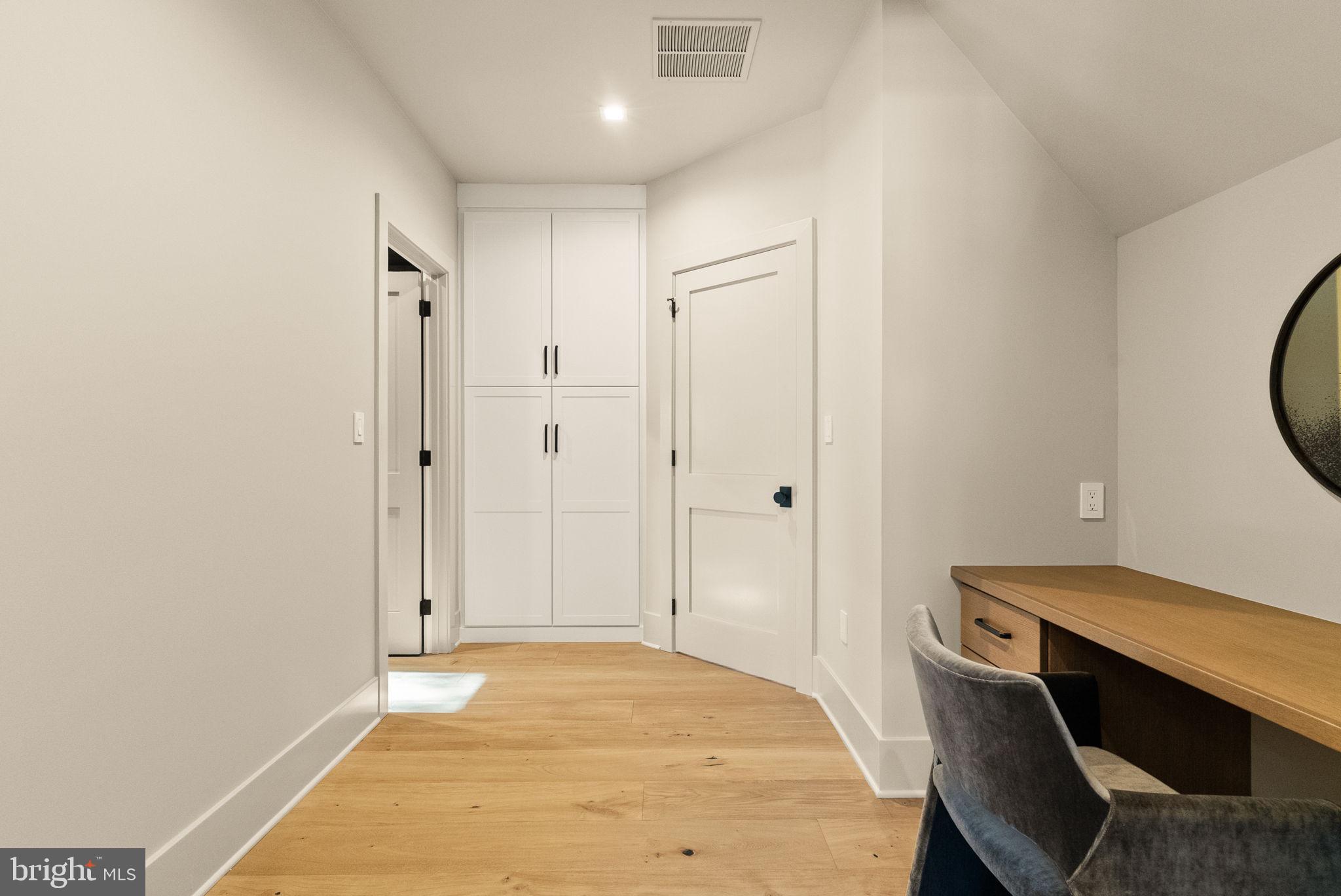 SUSSEX - Residential