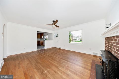 Tiny photo for 1001 Jefferson Boulevard, HAGERSTOWN, MD 21742 (MLS # MDWA2035454)