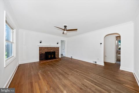 Tiny photo for 1001 Jefferson Boulevard, HAGERSTOWN, MD 21742 (MLS # MDWA2035454)