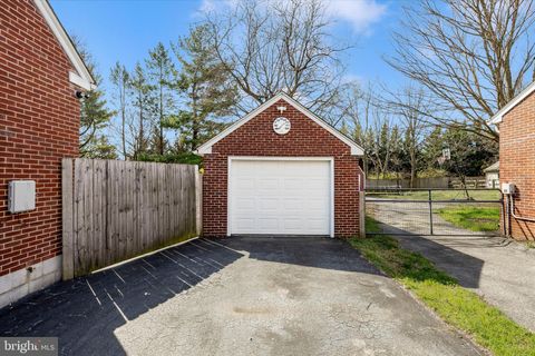 Tiny photo for 1001 Jefferson Boulevard, HAGERSTOWN, MD 21742 (MLS # MDWA2035454)