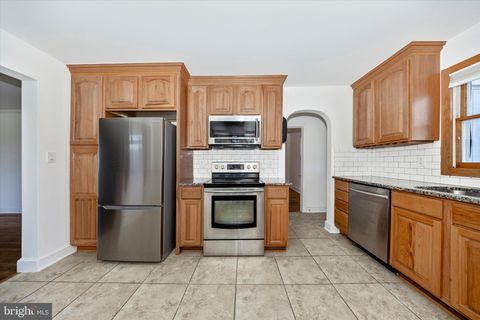 Tiny photo for 1001 Jefferson Boulevard, HAGERSTOWN, MD 21742 (MLS # MDWA2035454)