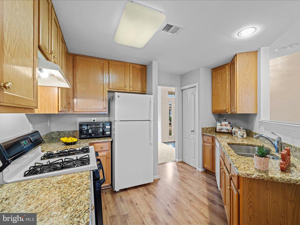 ASHBURN FARM - Residential