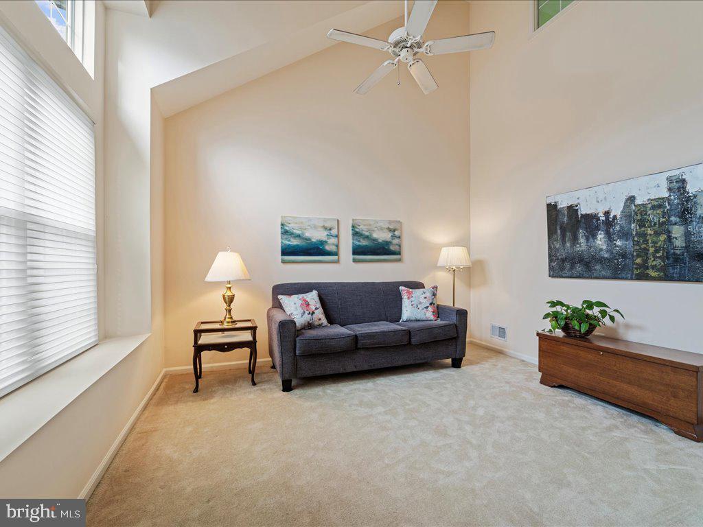 ASHBURN FARM - Residential