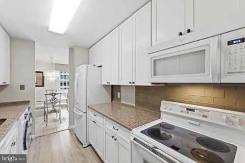 Photo of 1901 John F Kennedy Boulevard #906, PHILADELPHIA, PA 19103 (MLS # PAPH2655046)