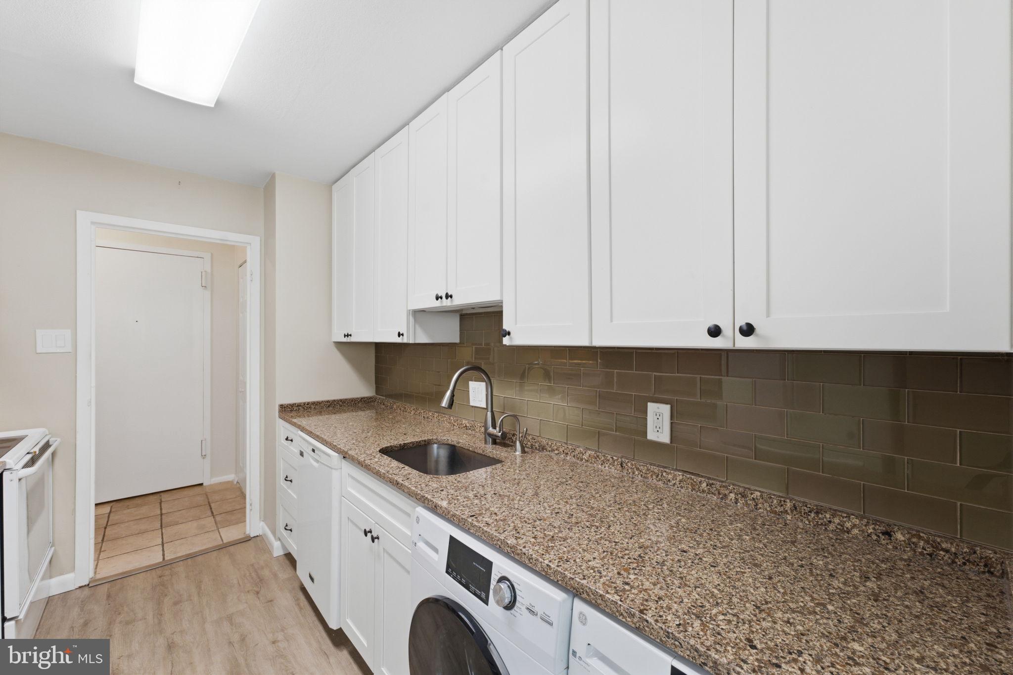 1901 JOHN F KENNEDY BOULEVARD 906