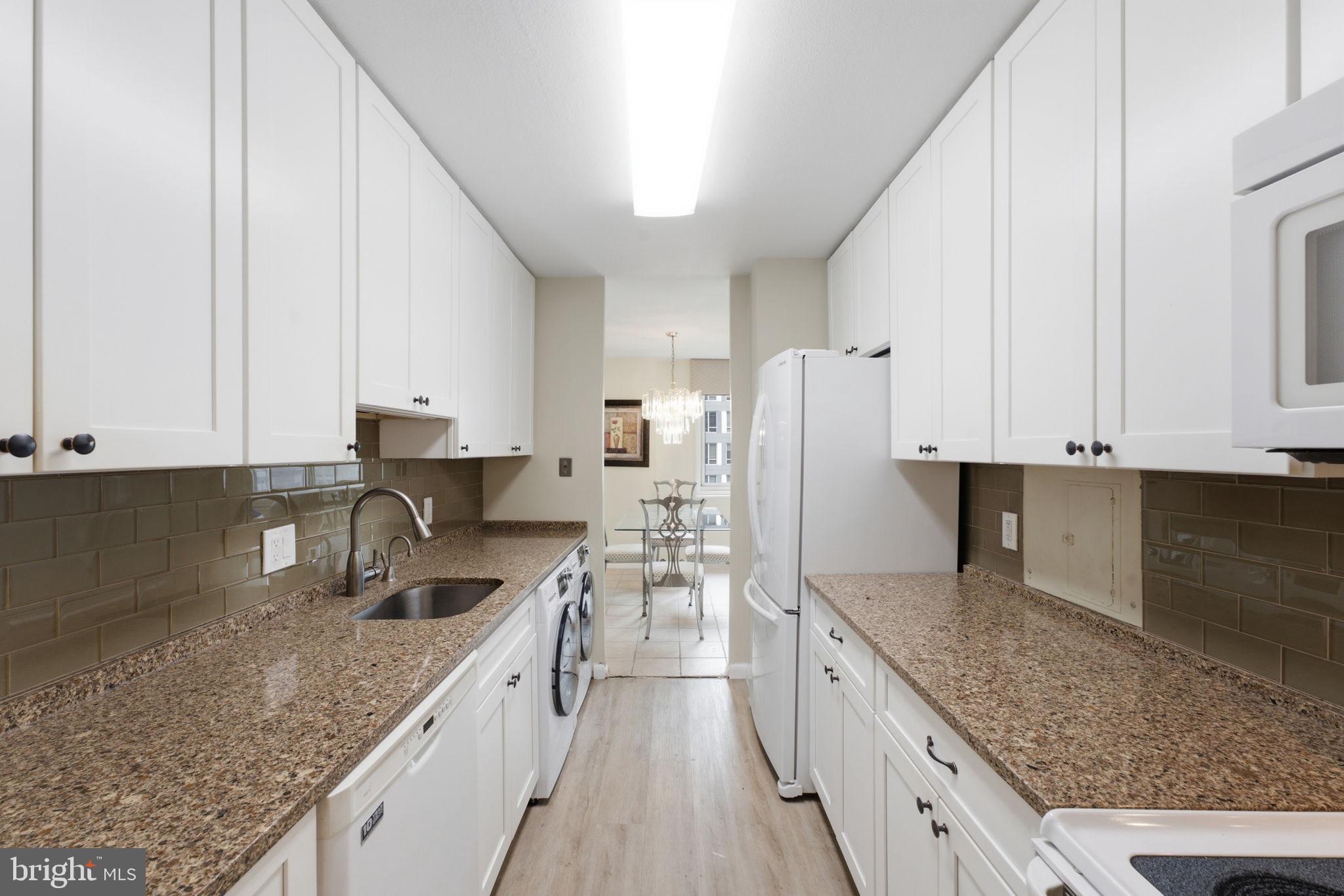 1901 JOHN F KENNEDY BOULEVARD 906