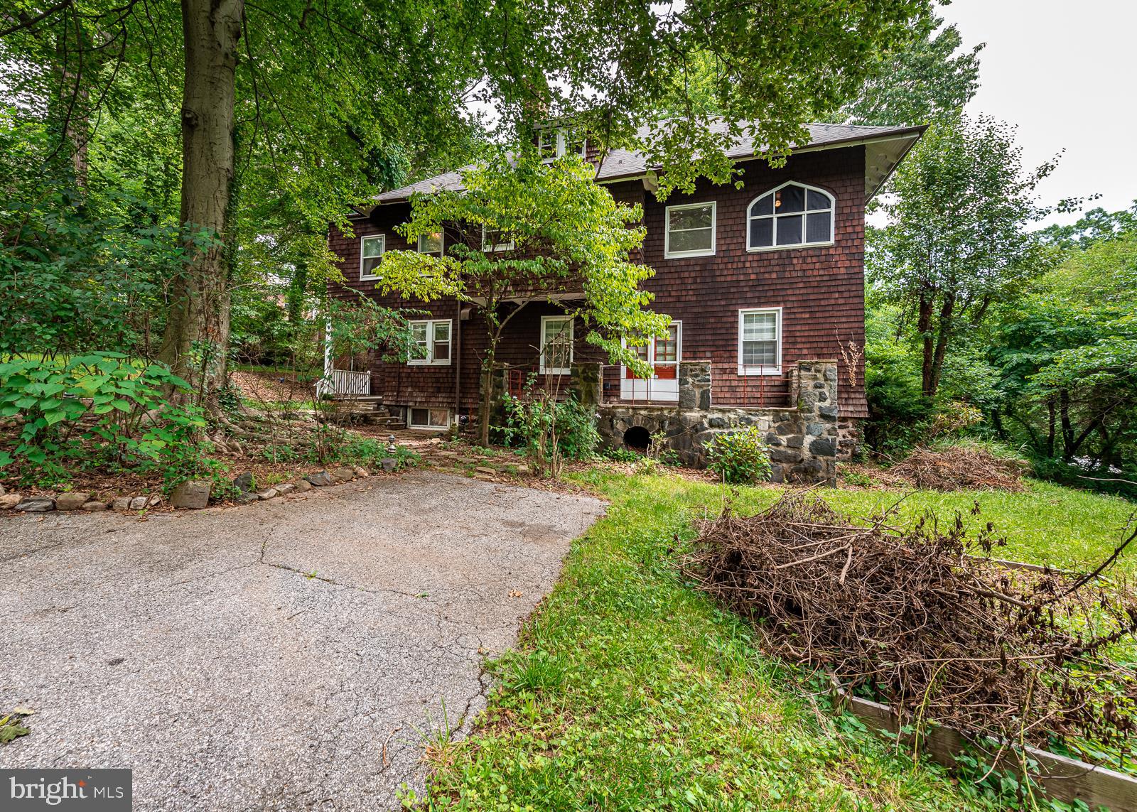 WINDSOR HILLS - Residential