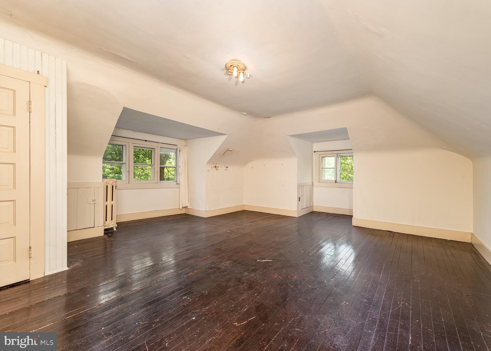 WINDSOR HILLS - Residential