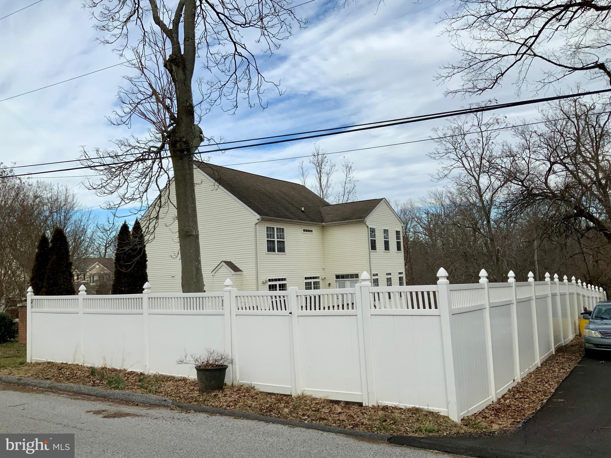 TOWN CREEK - Residential