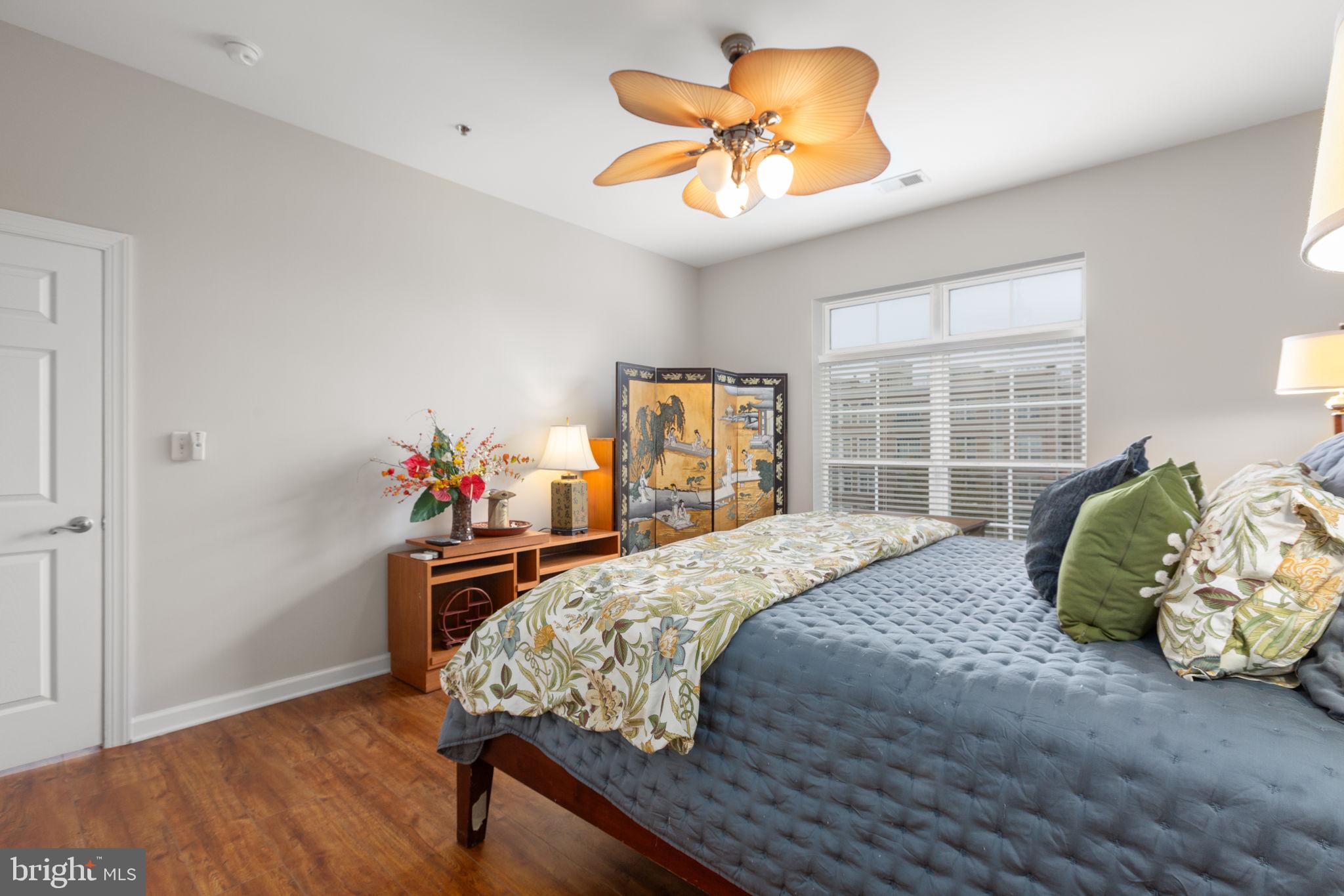 820 BELMONT BAY DRIVE 401