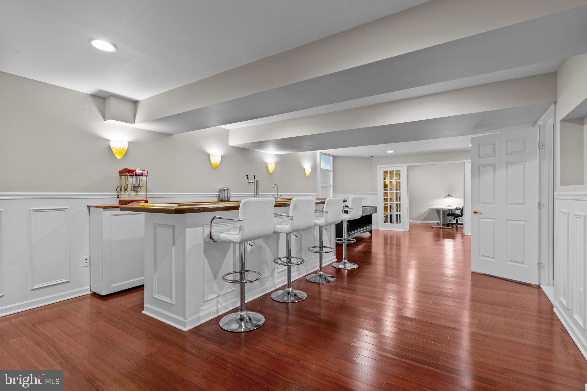 NORTH POINTE - Residential