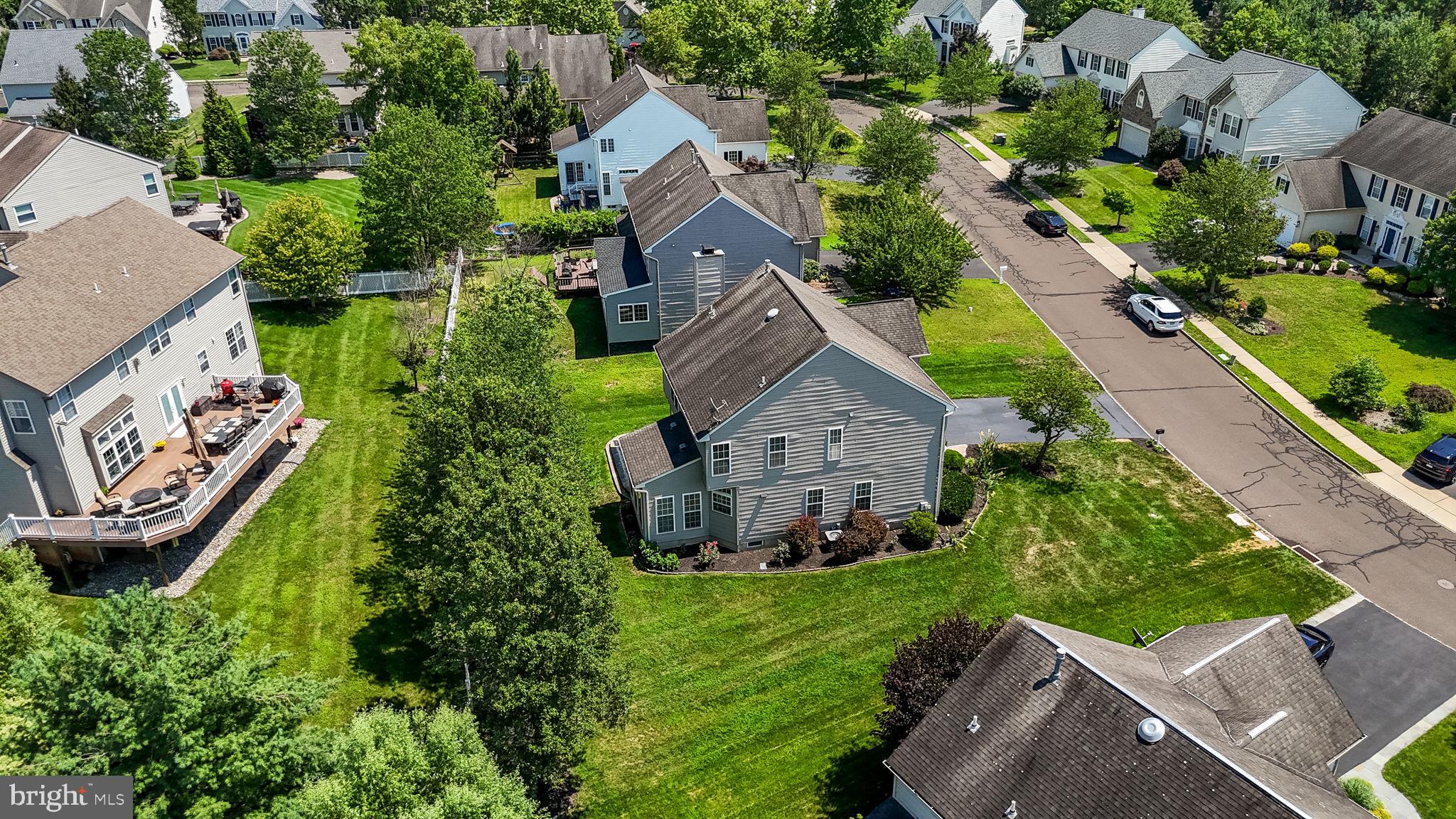 NORTH POINTE - Residential