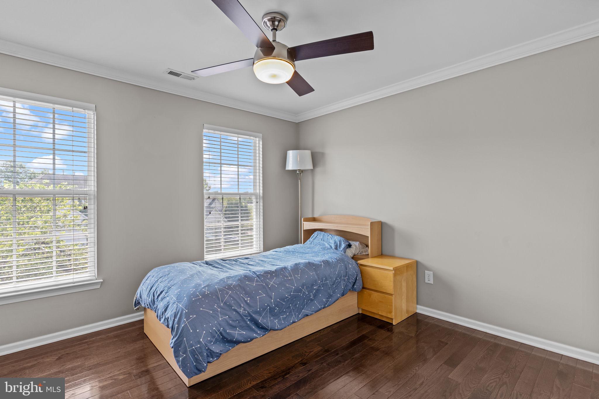 NORTH POINTE - Residential