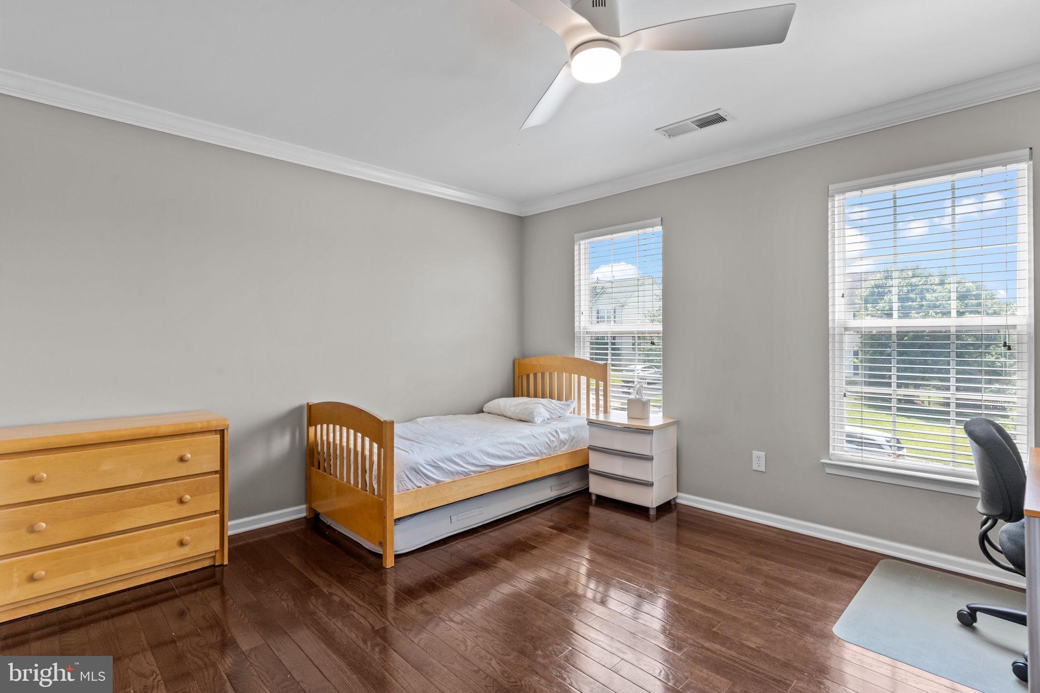 NORTH POINTE - Residential