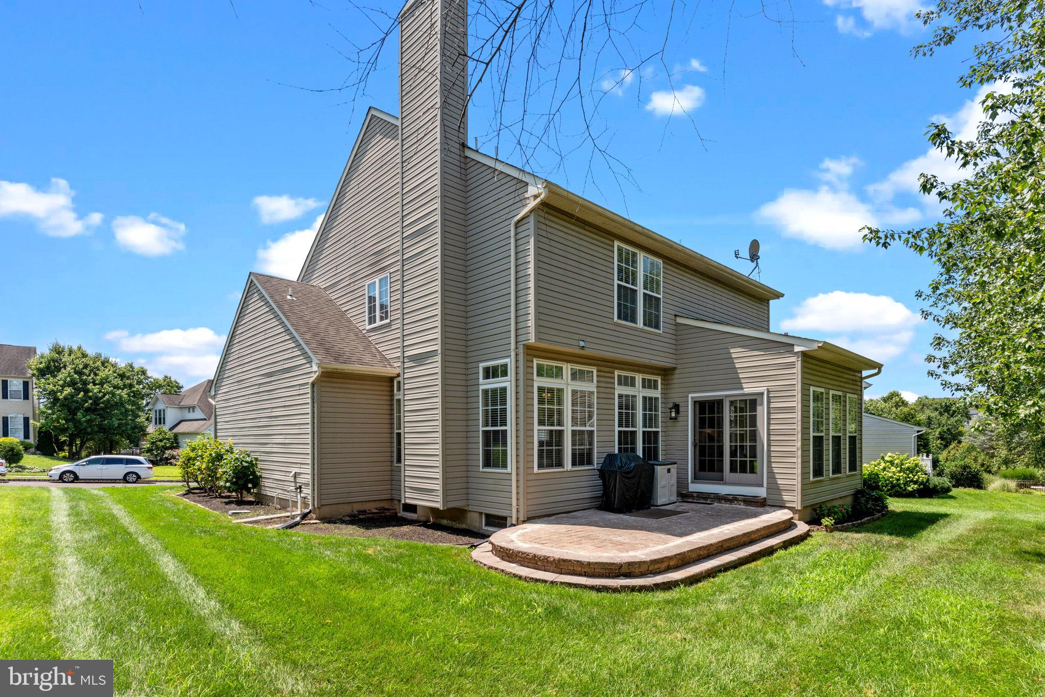 NORTH POINTE - Residential