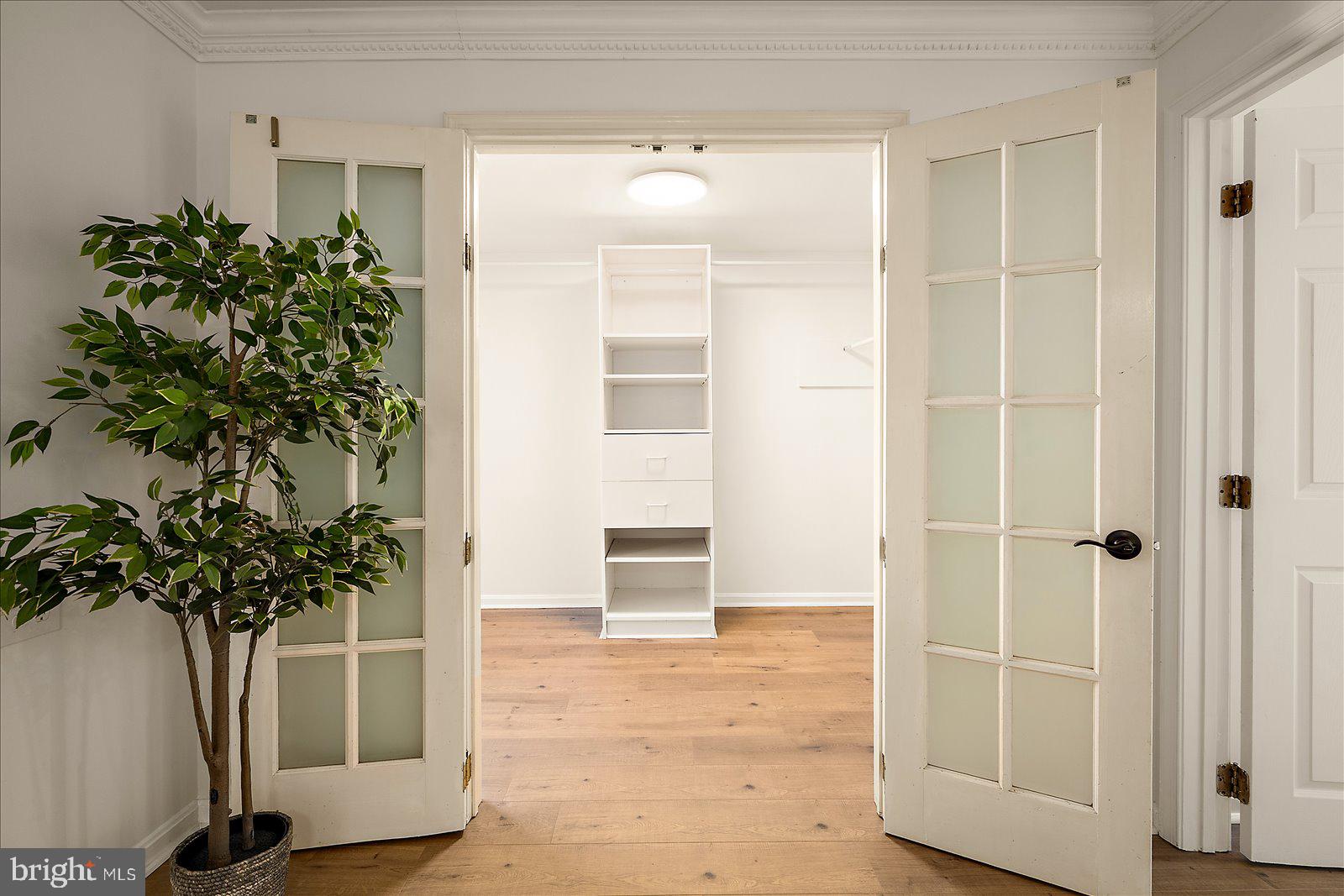 LONDONTOWN - Residential