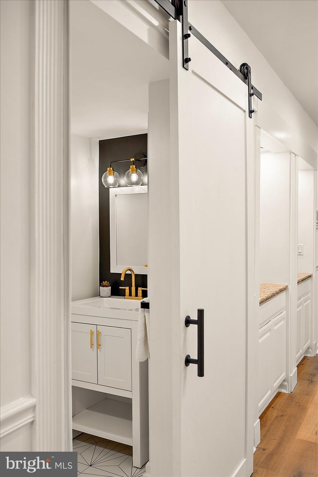 LONDONTOWN - Residential