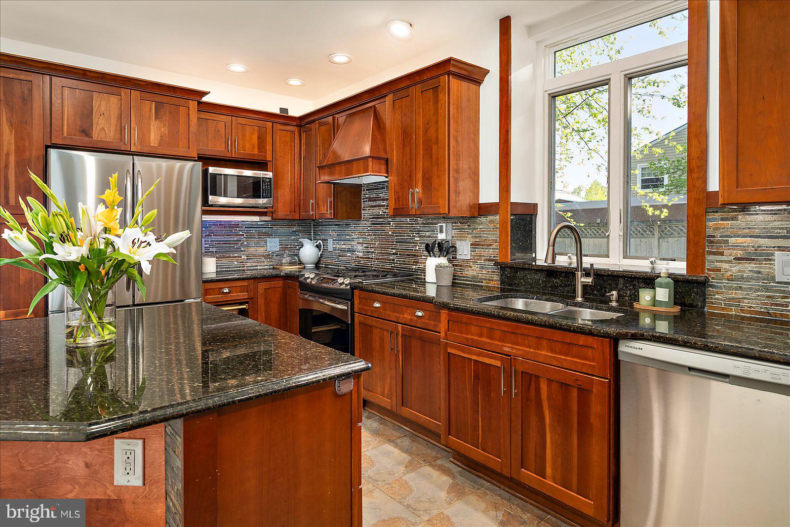 LONDONTOWN - Residential