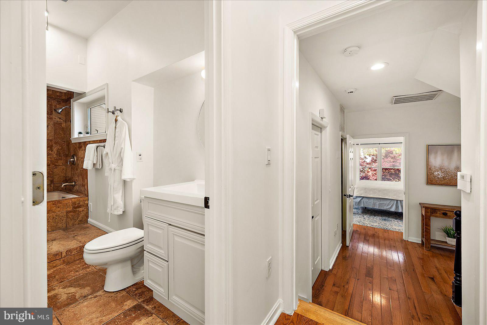 LONDONTOWN - Residential