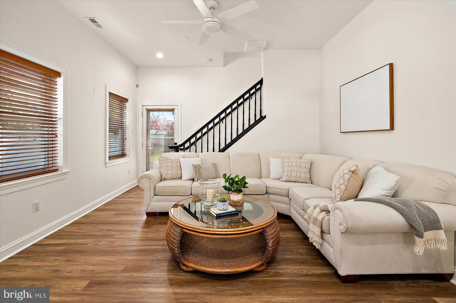 LONDONTOWN - Residential