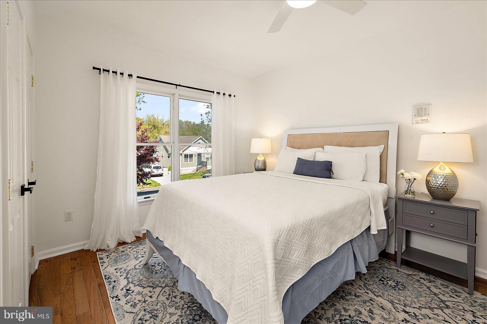 LONDONTOWN - Residential