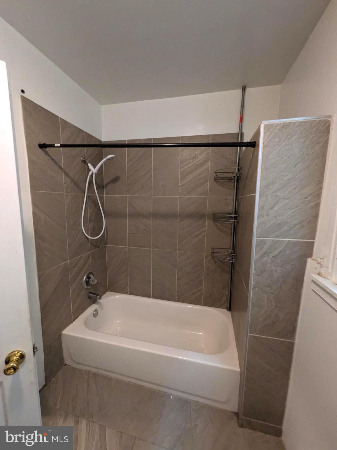 NORTH CENTRAL - Residential Lease