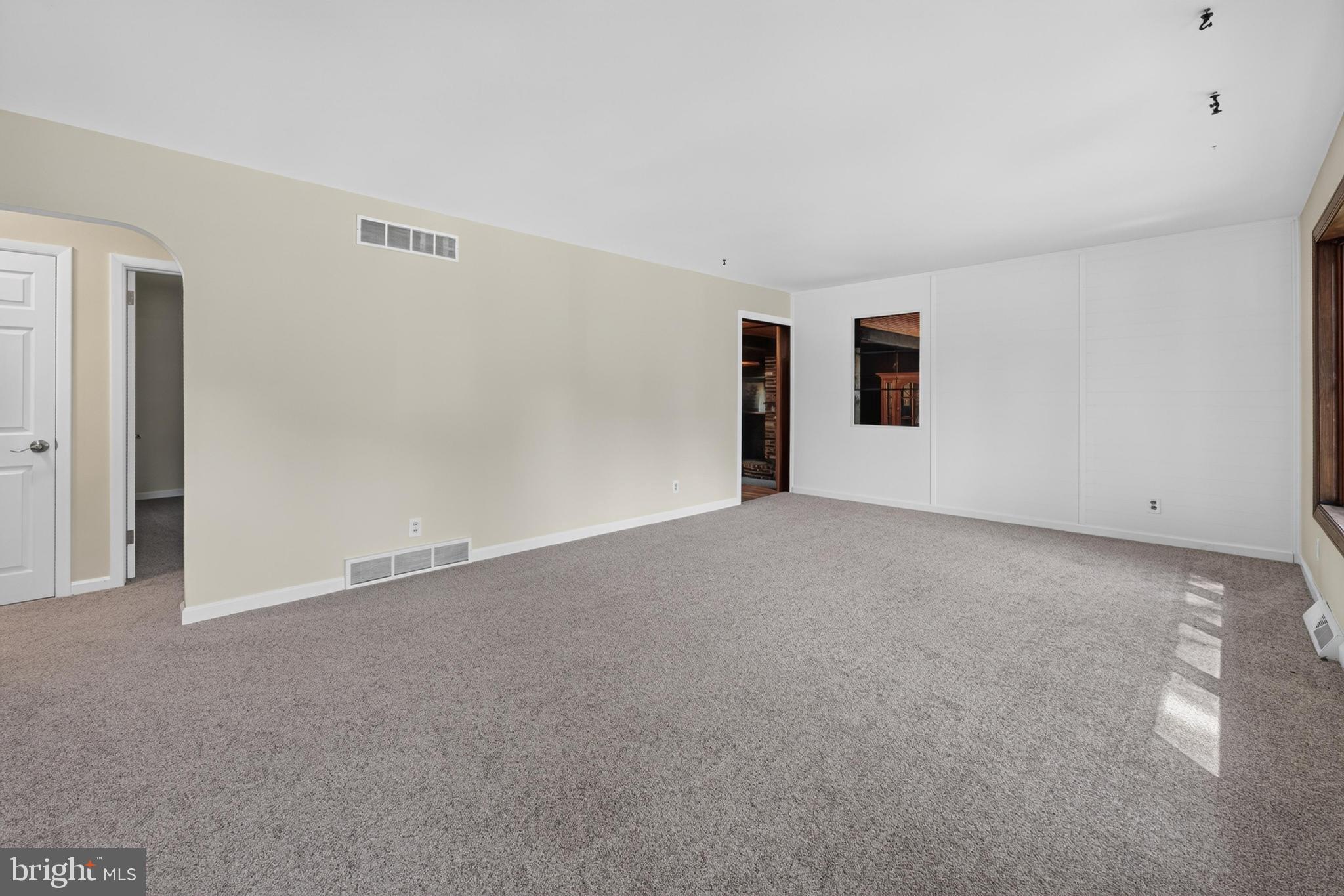 1180 BENNETT DRIVE