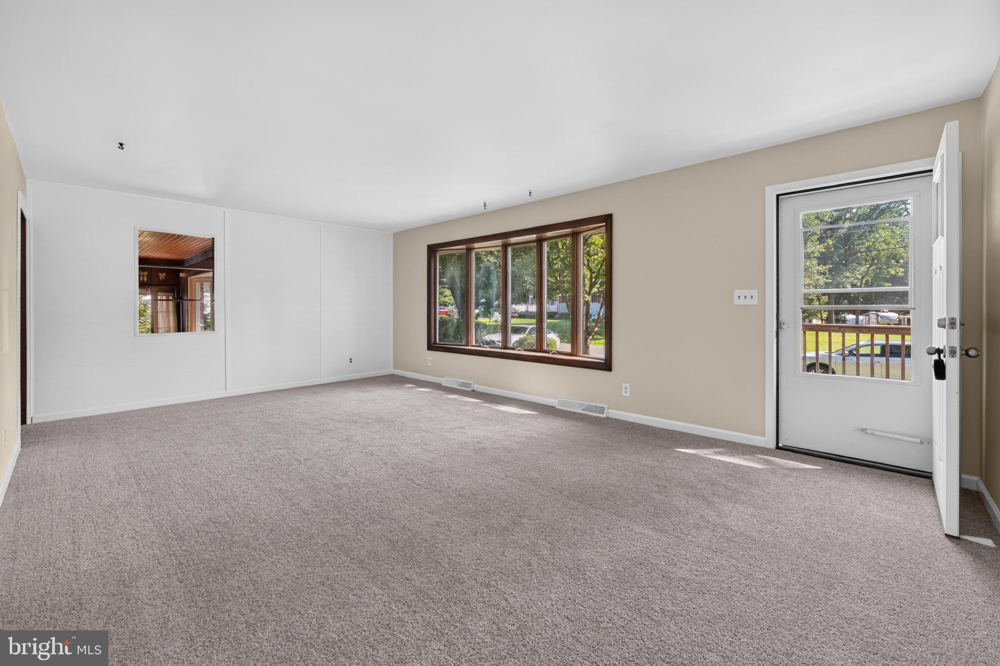 1180 BENNETT DRIVE